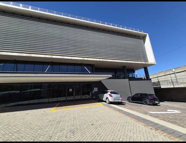552M² OFFICE TO LET IN SANDTON CENTRAL